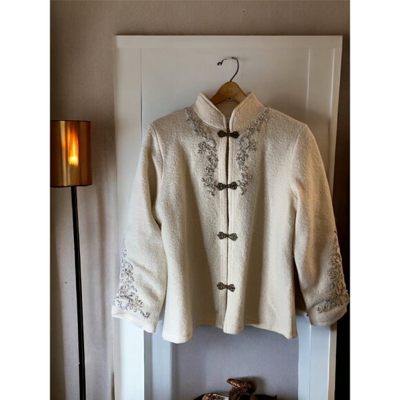 Coldwster Creek Wool Sz Med Embroidered Women Vtg Cardigan/Jacket Clasp Closure